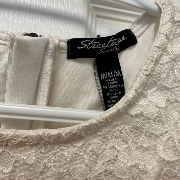 Flower Lace White Top - Picture 4 of 4